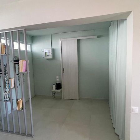 Sophia'S Apartment Saronida Εξωτερικό φωτογραφία